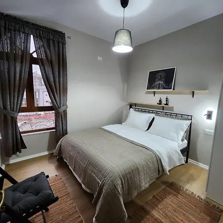 Apartamento Dhami Gjirokastër