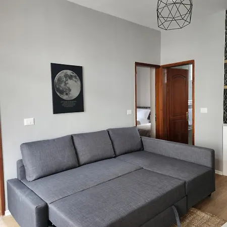Apartment Dhami *