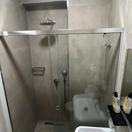 Apartment Dhami Gjirokastër